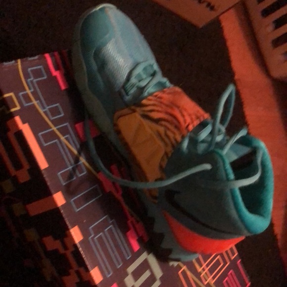 Boy 6 - Picture 2 of 3